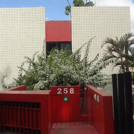 Pitaya Suites Cunha Exterior photo