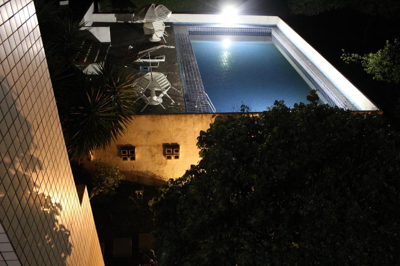 Pitaya Suites Cunha Exterior photo